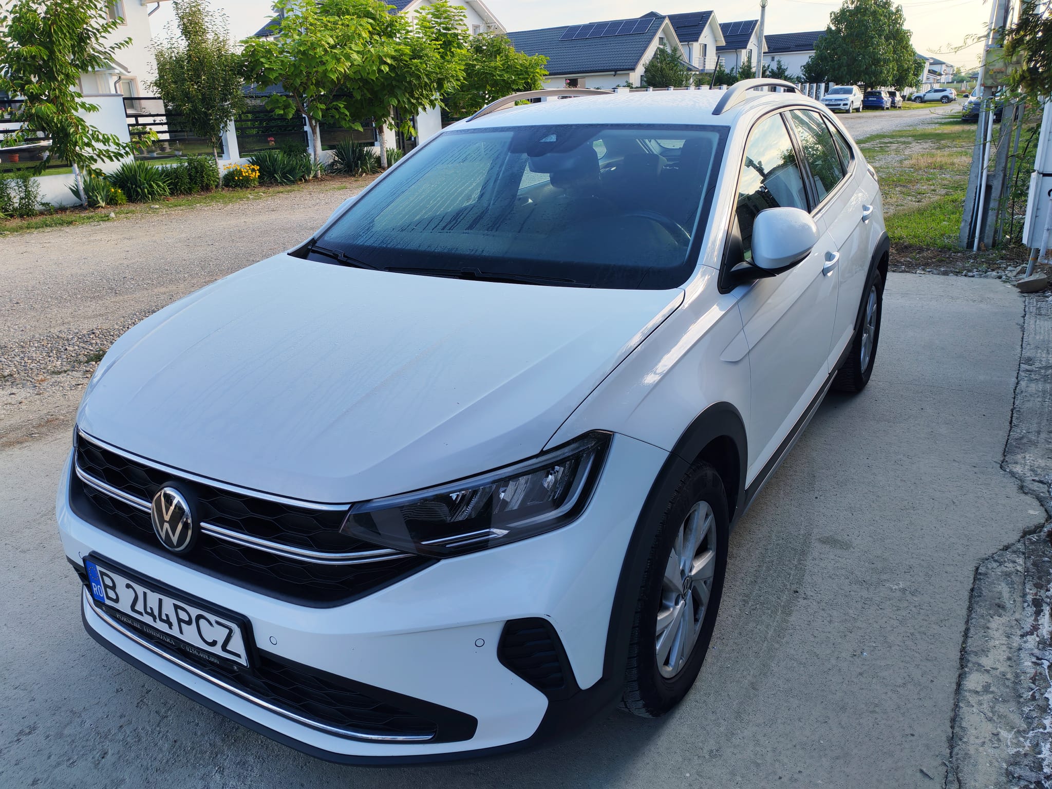 Volkswagen Taigo - inchirieri auto Bucuresti